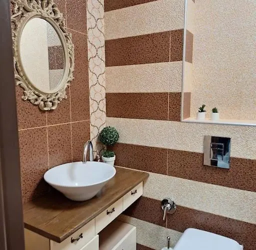 Apartment арт мира *